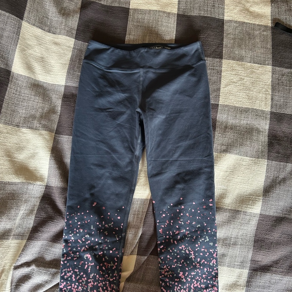 L.L. Bean Black and Pink Leggings Athletic Stretchy Bottoms